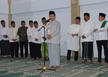 Tabligh Akbar bersama Menteri Agama RI di Masjid Raya Baitul Izzah, Kamis (23/4/2026) malam. (Foto;yola)