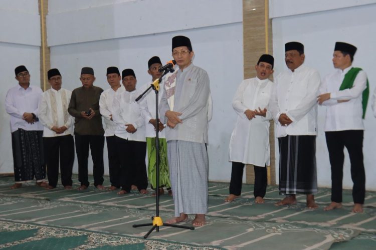 Tabligh Akbar bersama Menteri Agama RI di Masjid Raya Baitul Izzah, Kamis (23/4/2026) malam. (Foto;yola)