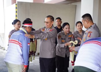Kedatangan para atlet disambut langsung As SDM Kapolri, Anwar, di Bandara Soekarno-Hatta, Selasa (28/4/2026). (Foto:yola)