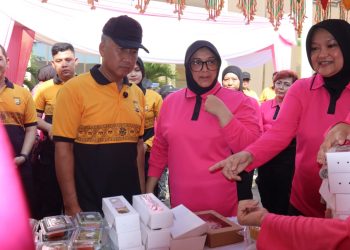 Kapolda Bengkulu Hadiri Borong Bazar Produk UMKM Bhayangkari, Selasa (28/4/2026). (Foto:yola)
