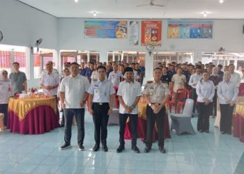 Wakil Wali Kota Jambi Diza Hazra Aljosha poto bersama usai membuka pelatihan kewirausahaan bagi warga binaan di Lapas Kelas IIA Jambi, Rabu (15/4/2026) (Dok. Erit)