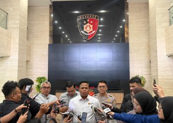 Brigjen Pol. Moh. Irhamni dalam doorstop di Lobby Utama Lantai 1 Bareskrim Polri, Kamis (30/4/2026). (foto:yola)