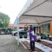 Ketua TP PKK Provinsi Jambi Hesnidar Haris menyampaikan sambutan saat kegiatan Pojok Berkah pembagian sarapan bergizi di Sekretariat TP PKK Provinsi Jambi, Rabu (22/4/2026). (Dok. Stepanus)