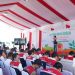 Manajemen Hutama Karya mengikuti kegiatan penanaman pohon dalam program penghijauan Jalan Tol Trans-Sumatera di Rest Area KM 41 Tol Binjai–Langsa, Sumatra, Selasa (22/4/2026). (Dok. Humas HK)