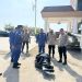 Wakapolda Jambi Brigjen Pol. B. Ali meninjau langsung peralatan SAR milik Ditpolairud Polda Jambi saat kunjungan kerja di Mako Ditpolairud, Kamis (30/4/2026), (Dok. Humas)