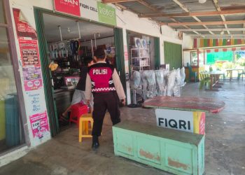 Satuan Samapta, Sat Lantas, dan Bhabinkamtibmas Polres Mukomuko, turun langsung menyisir wilayah rawan, Selasa (28/4/2026). (foto:yola)