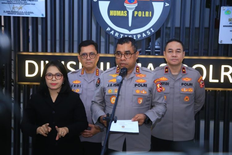 Kadivhumas Polri Irjen Pol Johnny Eddizon Isir. (Foto:ist)
