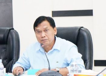 Ketua Bapemperda DPRD Provinsi Jambi, Abun Yani, saat menyampaikan pandangan terkait optimalisasi Pos Bantuan Hukum (Posbankum) dalam forum resmi DPRD Provinsi Jambi, Kamis (30/4/2026). (Dok. Stepanus)