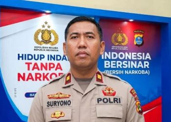Kapolsek Nipah Panjang, Iptu Saryono, menyampaikan komitmennya untuk memberantas peredaran dan penyalahgunaan narkotika di wilayah Kecamatan Nipah Panjang, Kabupaten Tanjung Jabung Timur. (Dok. Daus)