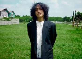 Penyanyi muda Danes Rabani yang merilis album perdana bertajuk Camarosa pada 1 Mei 2026 di platform digital. (Dok. Seputarmusikindo)