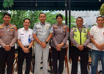 FLLAJ Kabupaten Bungo bersama sejumlah pemangku kepentingan poto bersama usai menggelar rakor (Dok. Humas JR)