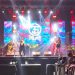 Suasana konser musik yang menampilkan penampilan band di atas panggung (Dok. Redaksi)