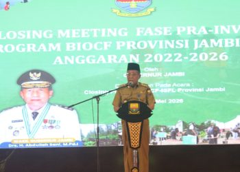 Wakil Gubernur Jambi Abdullah Sani menyampaikan sambutan saat closing meeting fase pra-investasi Program BioCF-ISFL di Swiss-Belhotel Jambi, Senin (4/5/2026) (Dok. Kominfo)