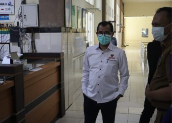 Pimpinan Ombudsman RI, Nuzran Joher, saat melakukan kunjungan ke fasilitas layanan kesehatan di Jambi, Rabu (6/5/2026). (Dok. Redaksi)