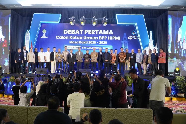 Gubernur Jambi Al Haris menghadiri Debat Pertama Calon Ketua Umum BPP HIPMI masa bakti 2026–2029 dalam rangka Musyawarah Nasional (Munas) HIPMI ke-18 di BW Luxury Hotel, Kota Jambi, Sabtu (9/5/2026). (Dok. Kominfo)