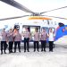 Kapolda Jambi Irjen Pol. Krisno H. Siregar didampingi pejabat utama Polda Jambi berfoto bersama di depan Helikopter Polri usai melakukan patroli udara pemantauan titik rawan karhutla di Provinsi Jambi, Rabu (13/5/2026). (Dok. Humas)