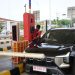Petugas melayani kendaraan yang melintas di salah satu gerbang Jalan Tol Trans Sumatera saat periode arus balik libur panjang Kenaikan Yesus Kristus, Sabtu (16/5/2026). (Dok. Humas HK)