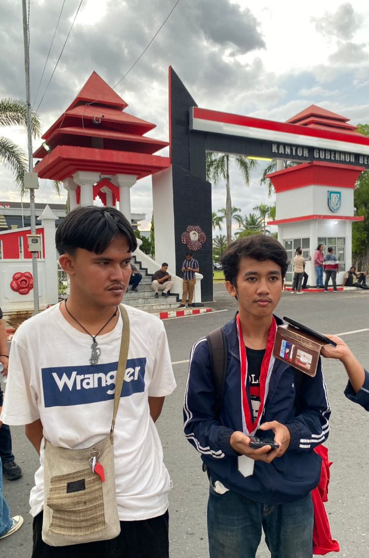 Koordinator aksi May Day, Mohamad Hasbi Alfitro. (Foto:Yola)