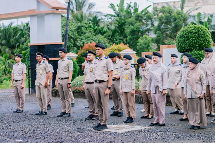 Kantor Pertanahan Kabupaten Bengkulu Tengah melaksanakan apel pagi rutin yang diikuti seluruh pegawai, Senin (11/5/2026). (Foto:ist)