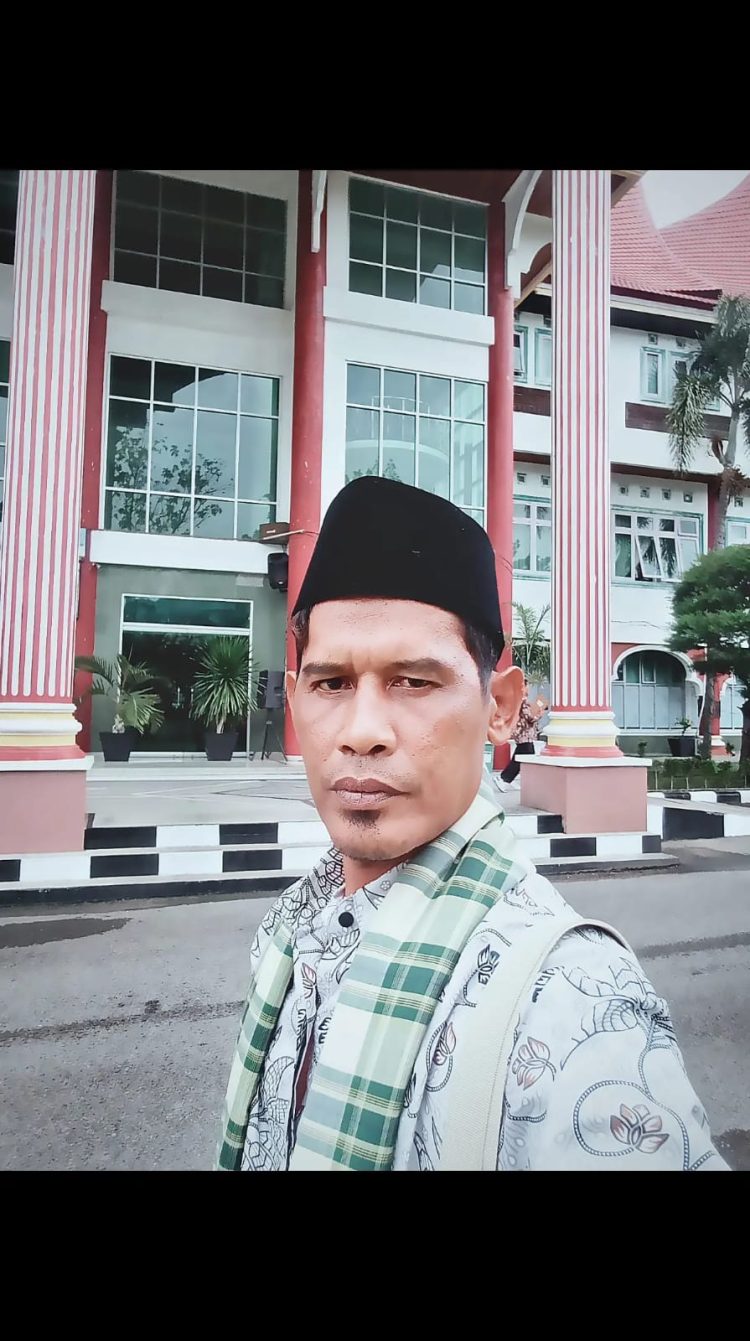 Sekretaris DPD PKPS Mukomuko, Wisky Caniago. (Foto:Dedek)